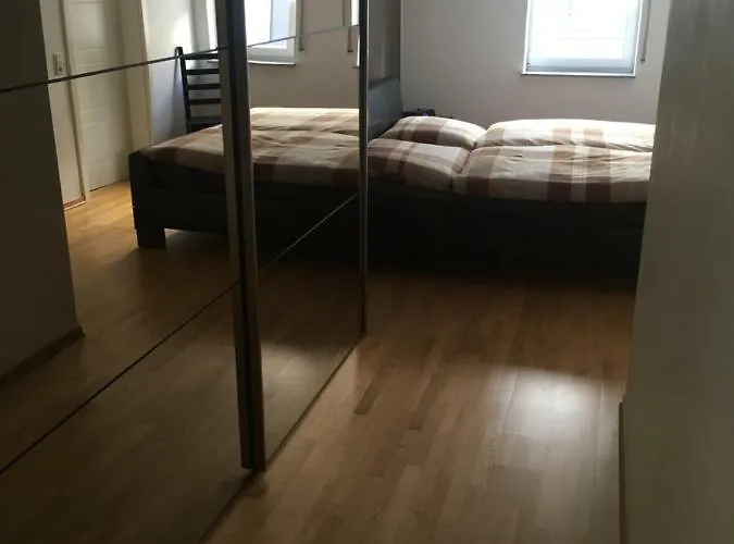 Gaestehaus Weingut Meierer Lägenhet *