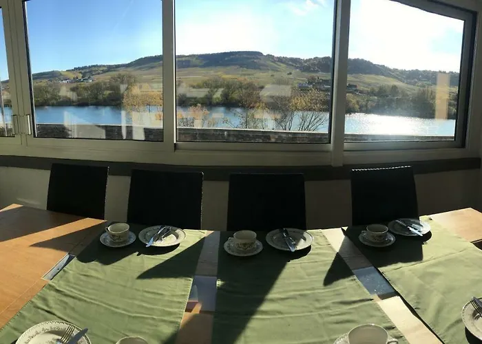 Gaestehaus Weingut Meierer Lägenhet Kesten